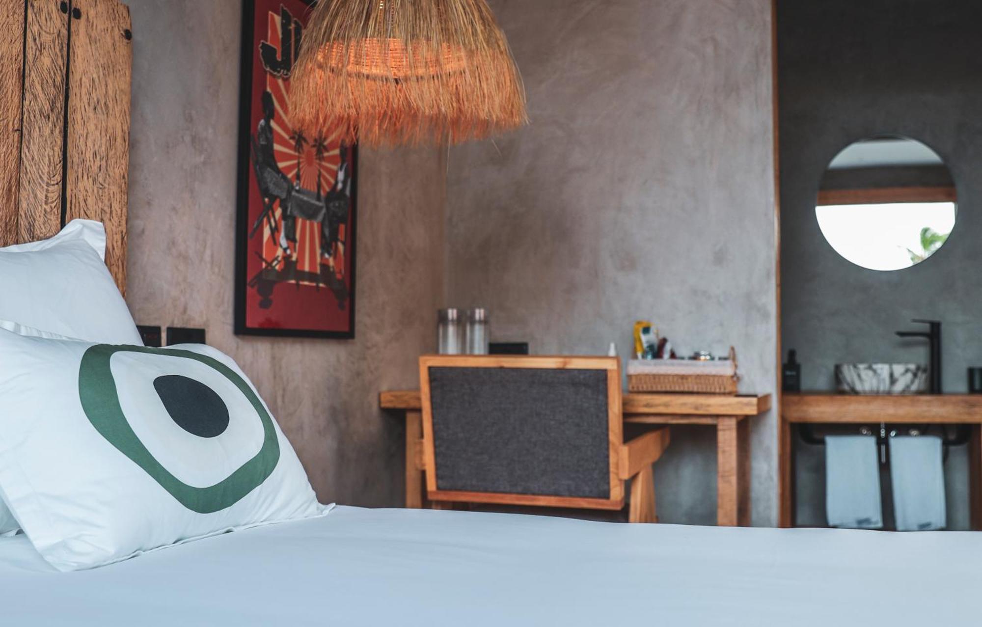 Lalagalu - Beachfront Ecocabins Diani Beach Zewnętrze zdjęcie