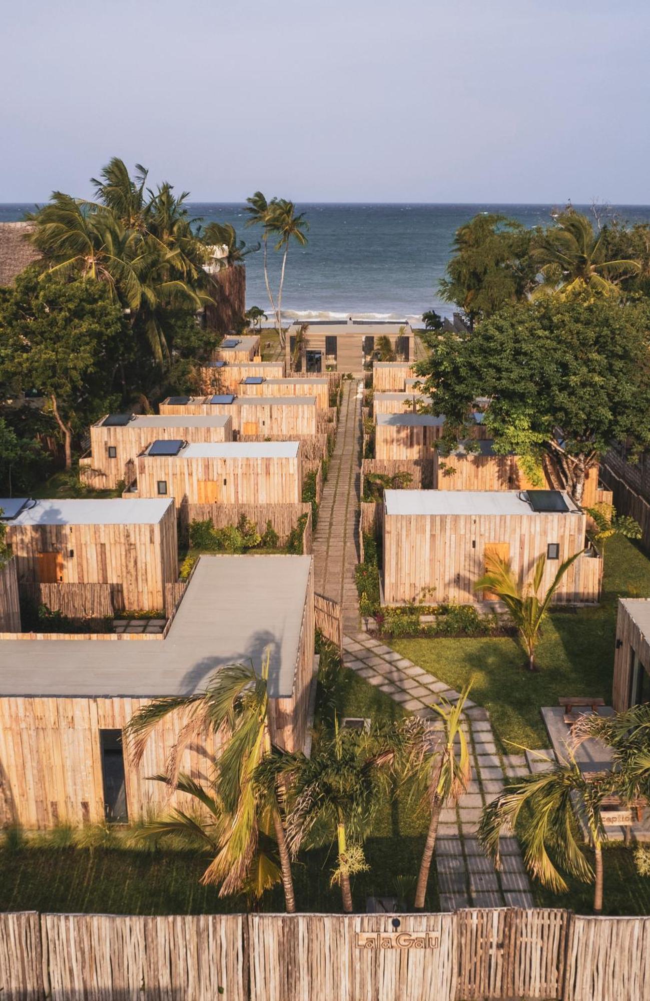 Lalagalu - Beachfront Ecocabins Diani Beach Zewnętrze zdjęcie